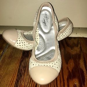 Women’s Flats